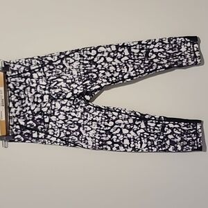 Zella Black & White Print Crop Workout Leggings Small